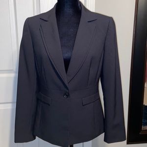 Tahari Black Thin Stripes Double Breasted One Button Blazer & pant suit Size 6
